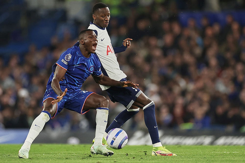 English Premier League: Chelsea vs Tottenham Hotspur