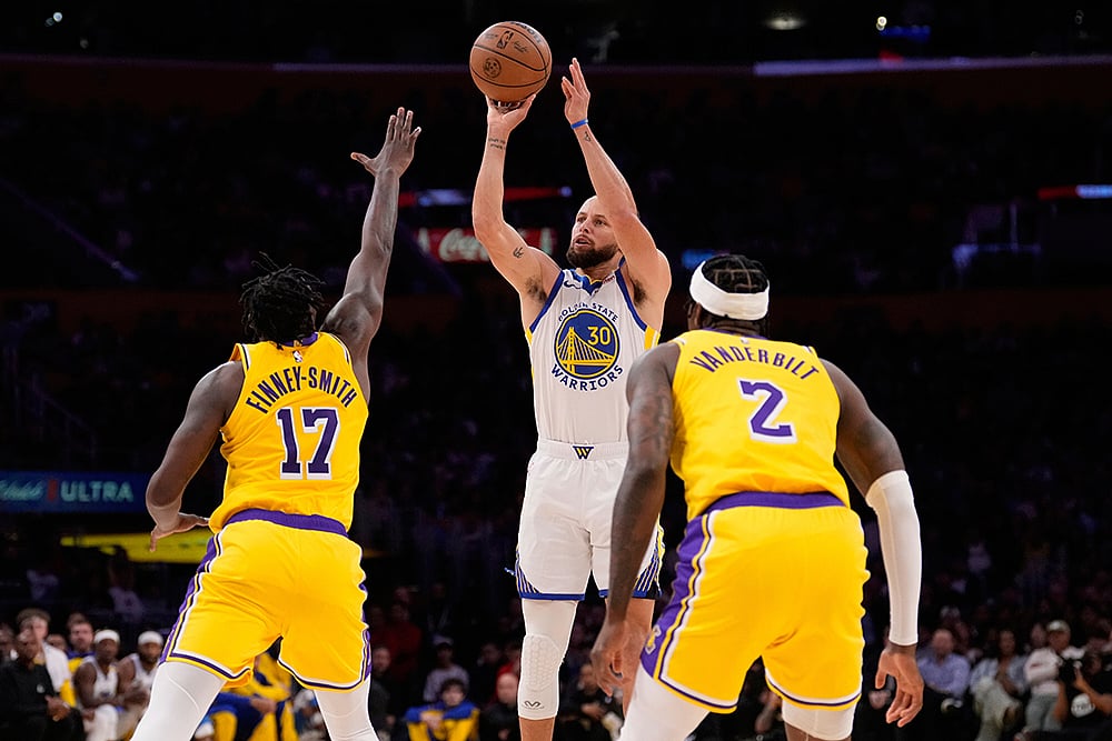 Basketball: Golden State Warriors vs Los Angeles Lakers