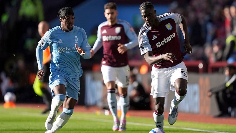 Nottingham Forests Anthony Elanga (left) and Aston Villas Amadou Onana