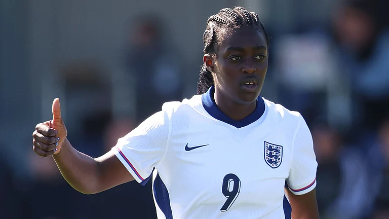 Agyemang replaces Russo in the Lionesses' squad - null