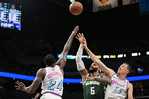 Bucks Heat Basketball