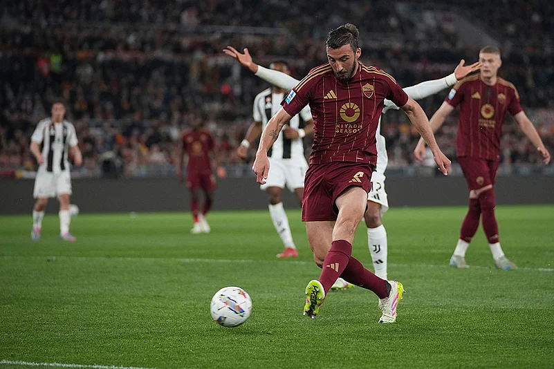 Serie A Soccer: Roma vs Juventus