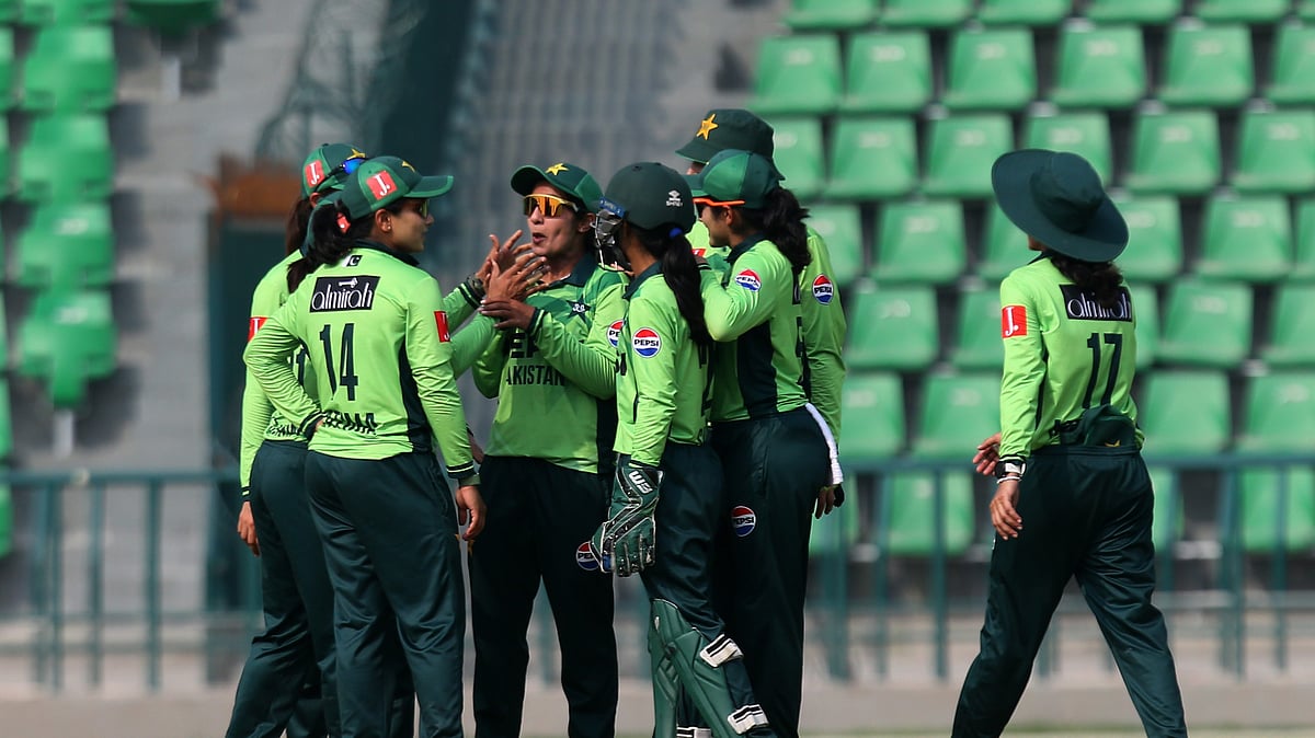 pakistan cricket X women