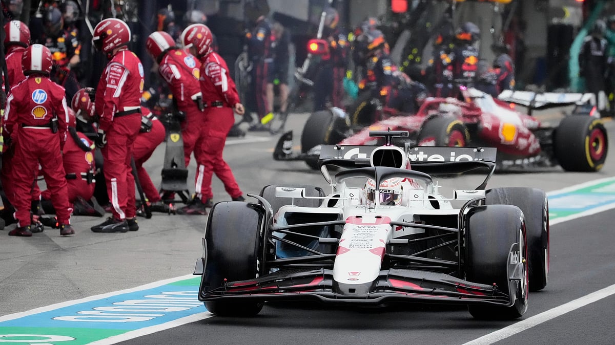 AP Photo/Shuji Kajiyama, Pool : Red Bull driver Max Verstappen of the Netherlands gets a pit service during the Japanese Formula One Grand Prix race at the Suzuka Circuit in Suzuka, central Japan.