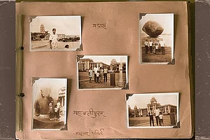 'Framing Portraits, Binding Albums': Family Albums as Academic Discourse