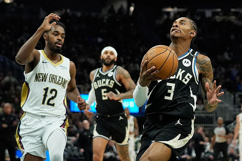 NBA: Milwaukee Bucks vs New Orleans Pelicans