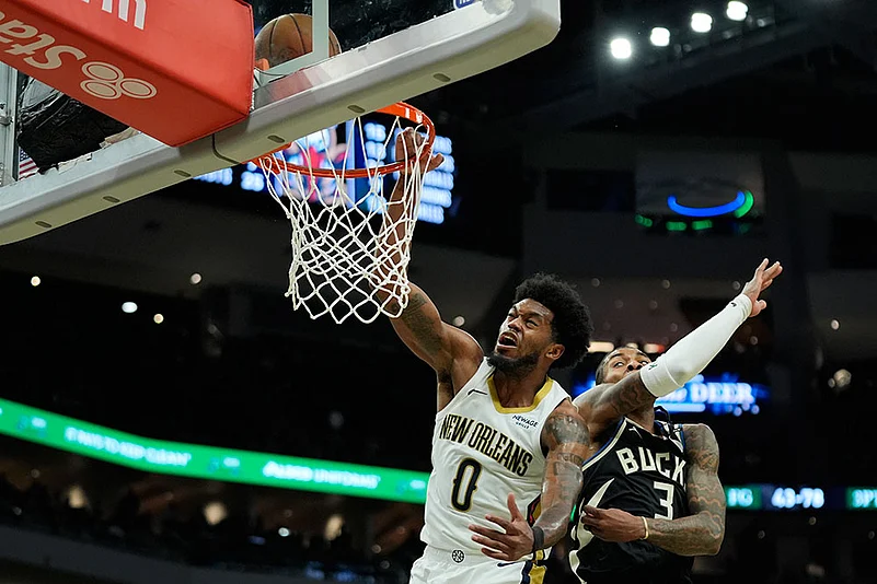 Pelicans Bucks Basketball
