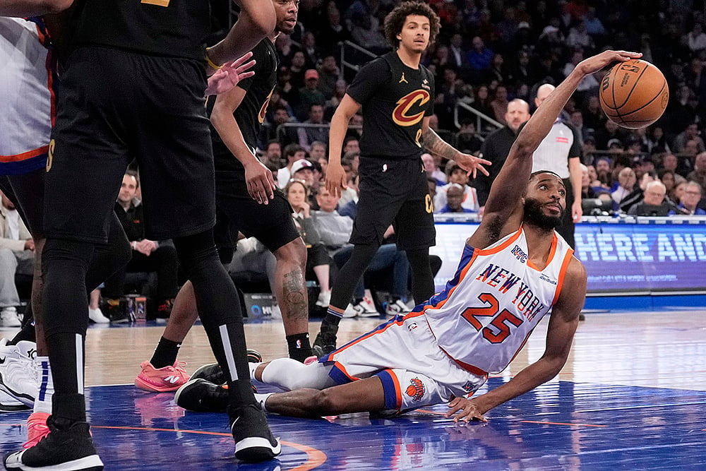 NBA Basketball 2024-25 New York Knicks vs Cleveland Cavaliers: Mikal Bridges