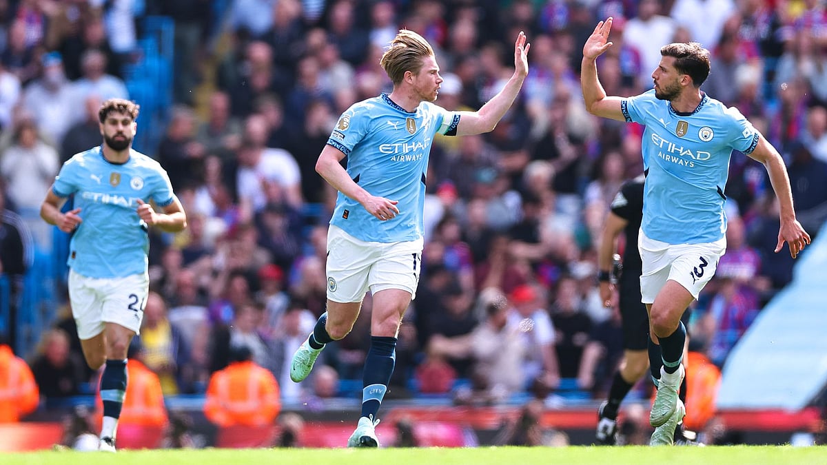Kevin De Bruyne celebrates a goal