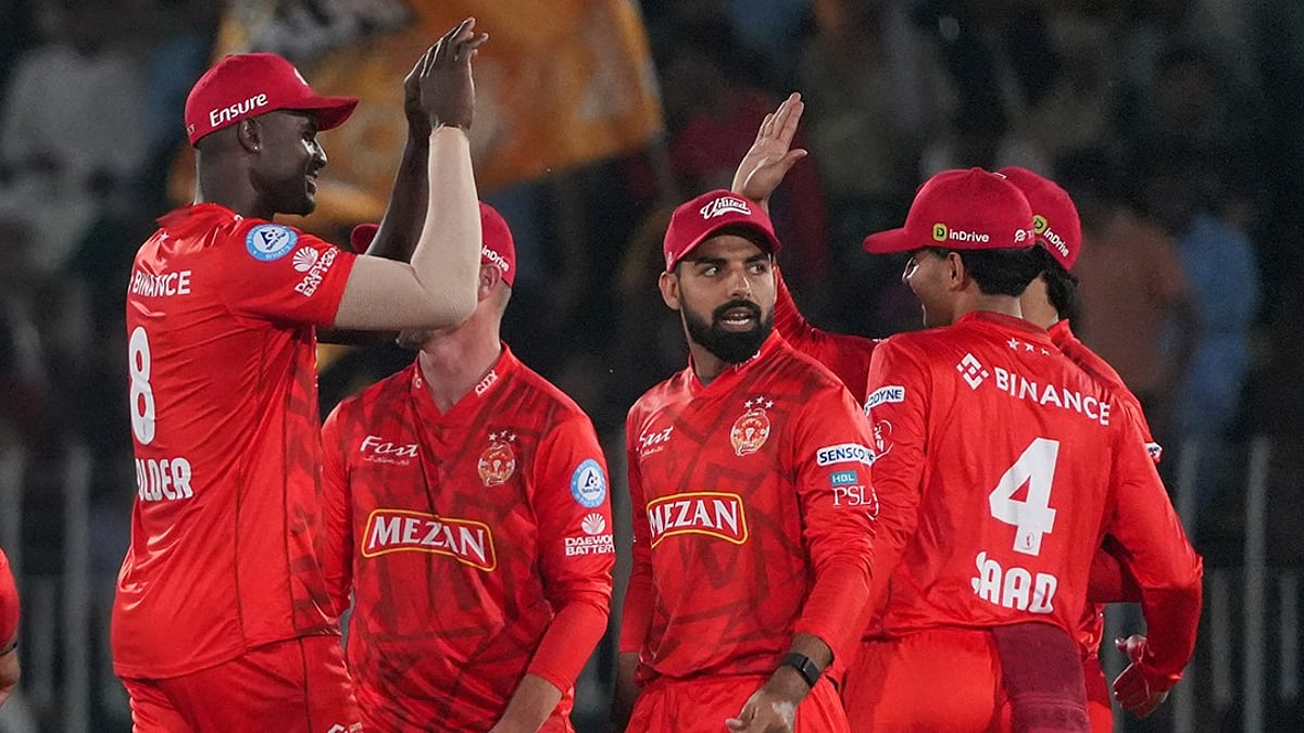 Islamabad United celebrate a Peshawar Zalmi wicket during the Pakistan Super League