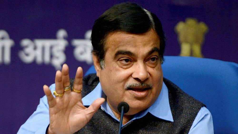 | PTI : Stay In Delhi For Three Days And Get Infected, Says Nitin Gadkari on Pollution Crisis