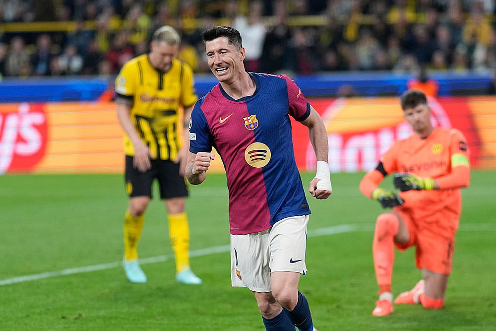 UEFA Champions League 2024-25: FC Barcelona vs Borussia Dortmund