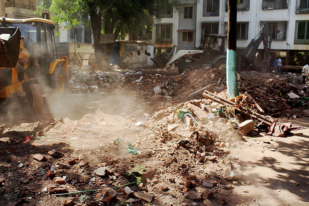 Dargah demolition in Mahas Nashik