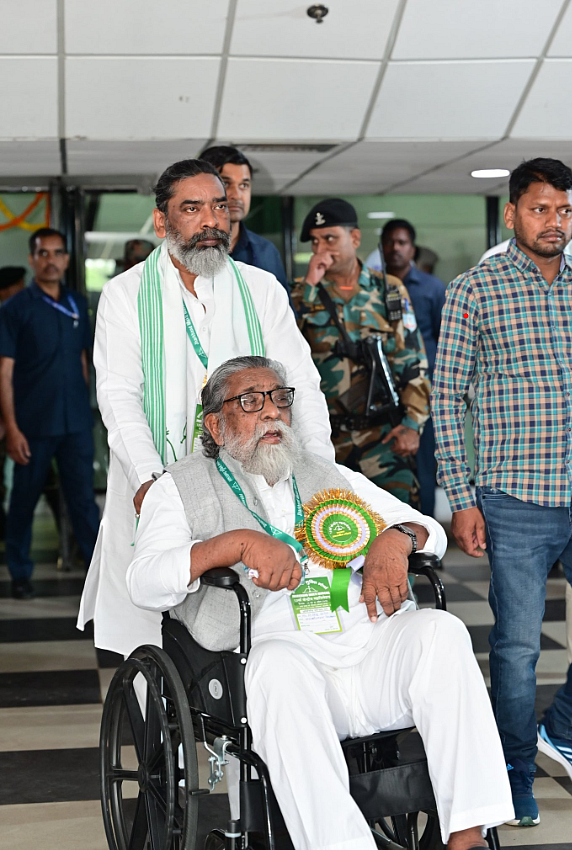 Jharkhand CM Hemant Soren With His Father Shibu Soren