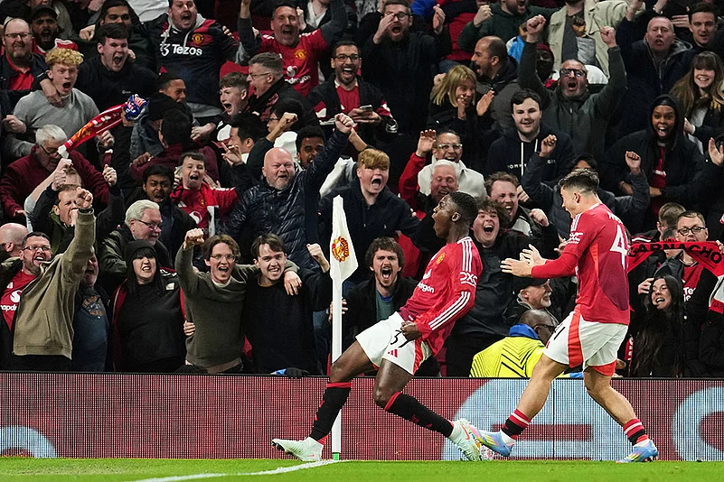 UEFA Europa League: Olympique Lyonnais vs Manchester United