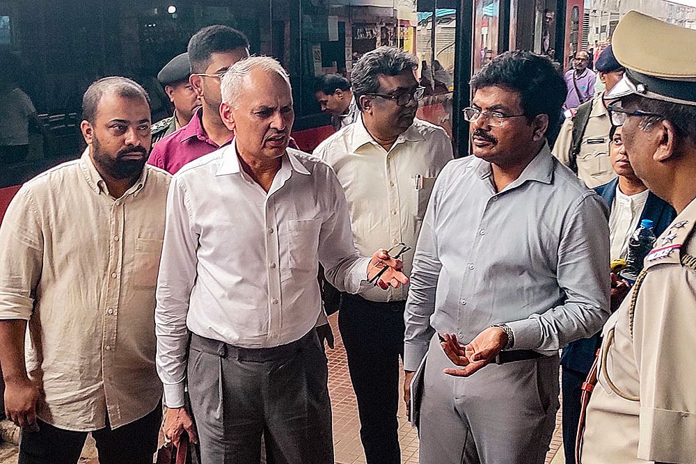 NHRC team meets people from violence-hit Murshidabad in Malda camp