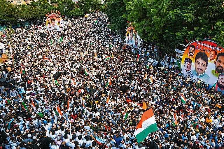 Many Questions: A crowd gathers near B.R. Ambedkar’s statue in Hyderabad, Telangana, to protest against the Waqf (Amendment) Act - Photo: PTI