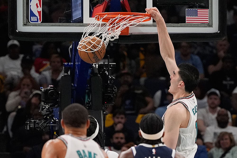 Basketball: Memphis Grizzlies vs Dallas Mavericks