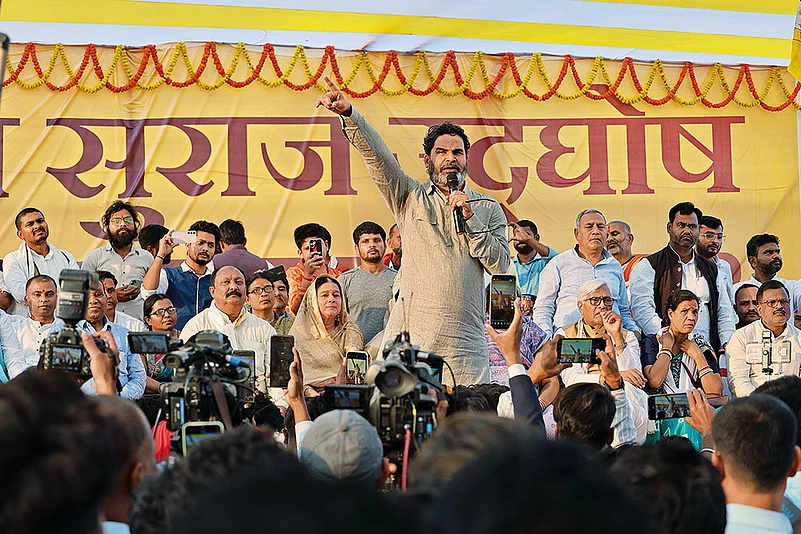 Prashant Kishor addressing a rally in Samastipur, Bihar, during his Jan Suraaj ‘Udghosh Yatra’