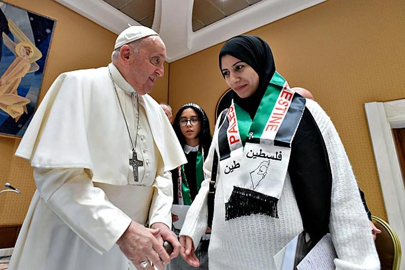Pope Francis meets a delegation of families of Palestinians