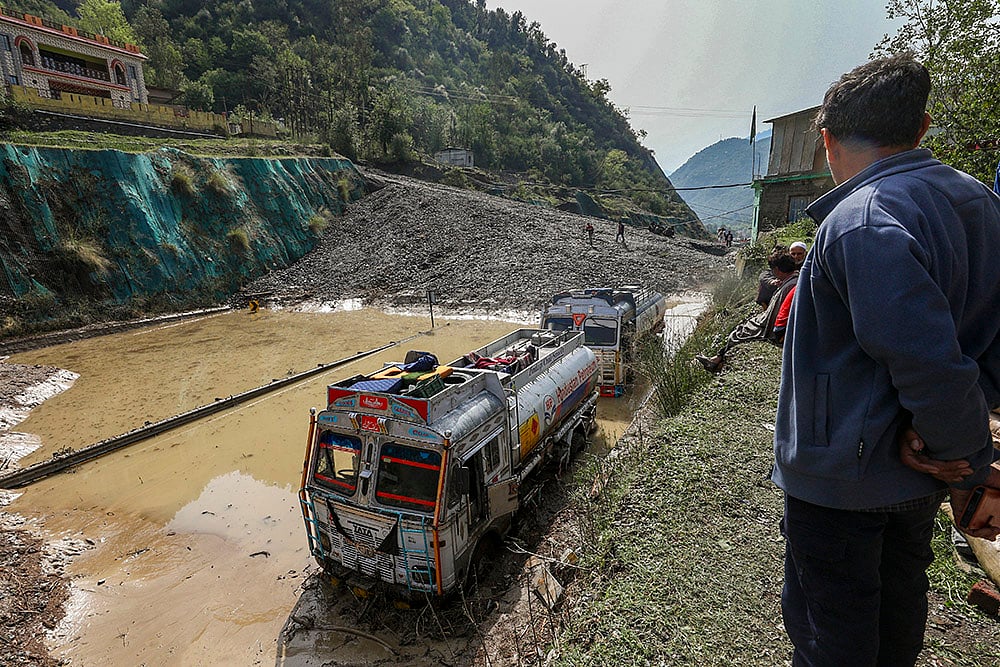 Heavy rain wreaks havoc in J-Ks Ramban