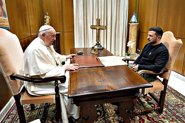 Pope Francis meets with Ukrainian President Volodymyr Zelensky 