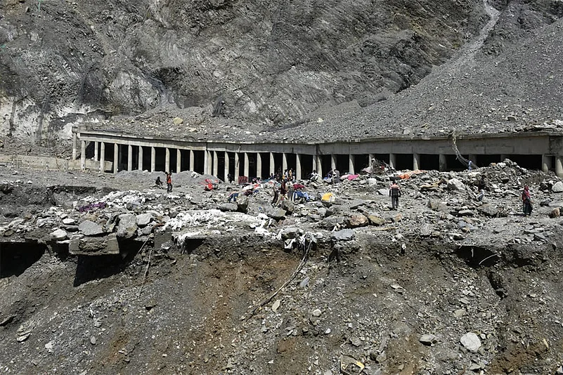 Jammu Kashmir weather: Landslide, Cloudburst, flash floods in J&Ks Ramban_photo 9