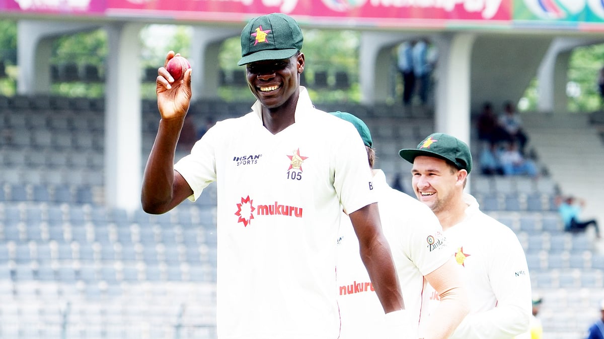 X/ZimCricketv : Fast bowler Blessing Muzarabani with the match ball
