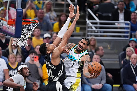 Basketball: Indiana Pacers vs Milwaukee Bucks