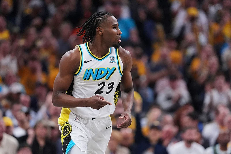 Milwaukee Bucks vs Indiana Pacers