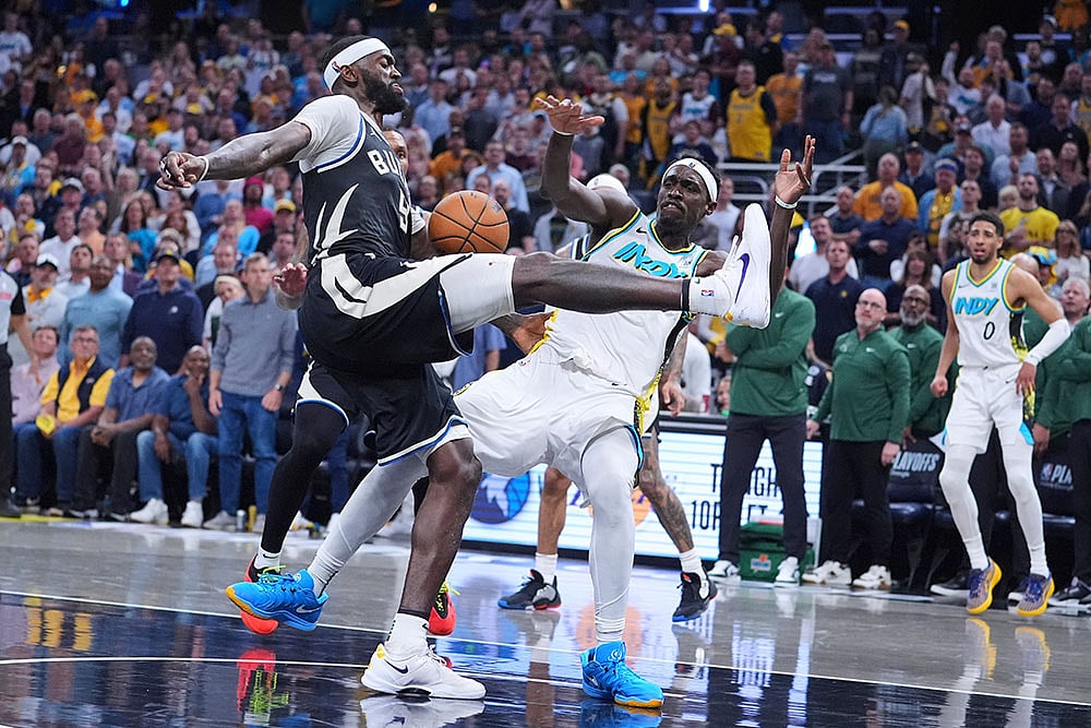 Basketball: Indiana Pacers vs Milwaukee Bucks