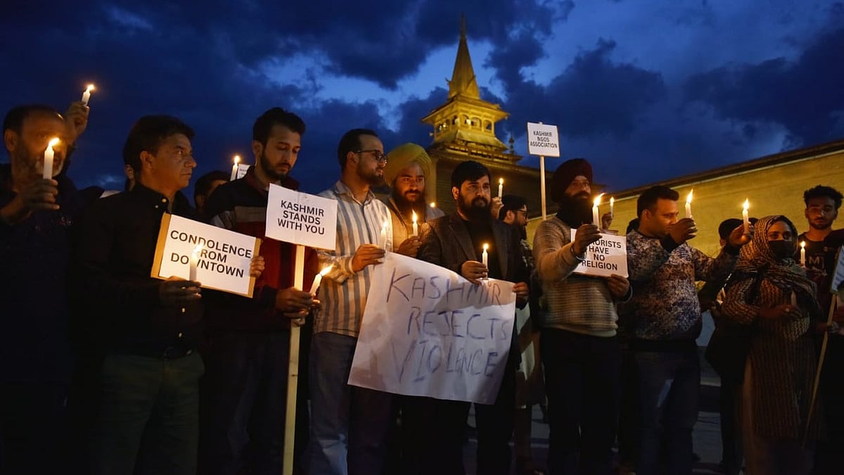 | Pic- Yasir for Outlook India : Candlelight March