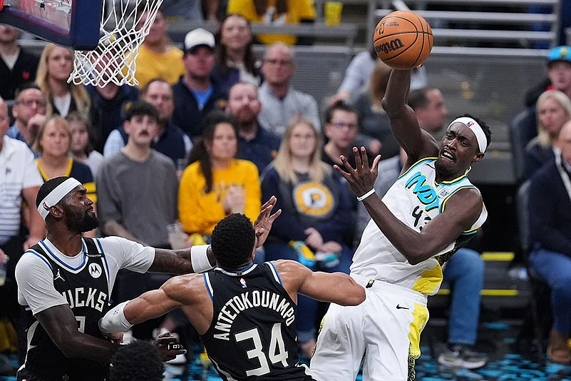 NBA Basketball: Indiana Pacers vs Milwaukee Bucks