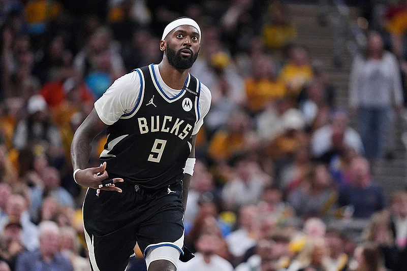 NBA: Milwaukee Bucks vs Indiana Pacers