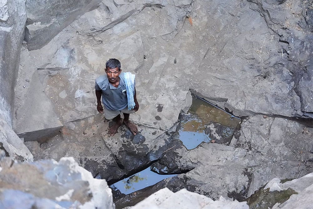 Water Woes of Borchiwari village in Nashik district_5