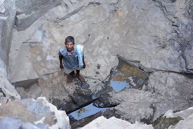 Water Woes of Borchiwari village in Nashik district_5