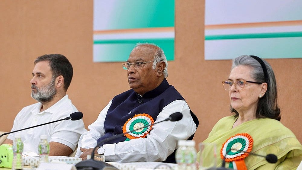 | Photo: @INCIndia via PTI : Congress Working Committee meeting 