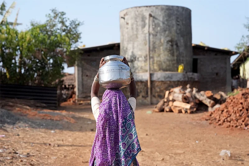 Water Woes of Borchiwari village in Nashik district_3
