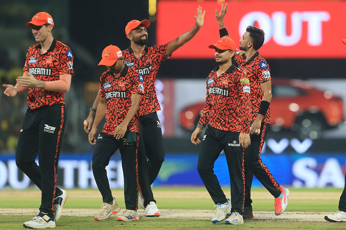  (AP Photo/R. Parthibhan)

 : Sunrisers Hyderabad's Harshal Patel, right, celebrates with teammates after the dismissal of Chennai Super Kings' Sam Curran during the Indian Premier League cricket match between Chennai Super Kings and Sunrisers Hyderabad at M. A. Chidambaram Stadium in Chennai, India, Friday, April 25, 2025.
