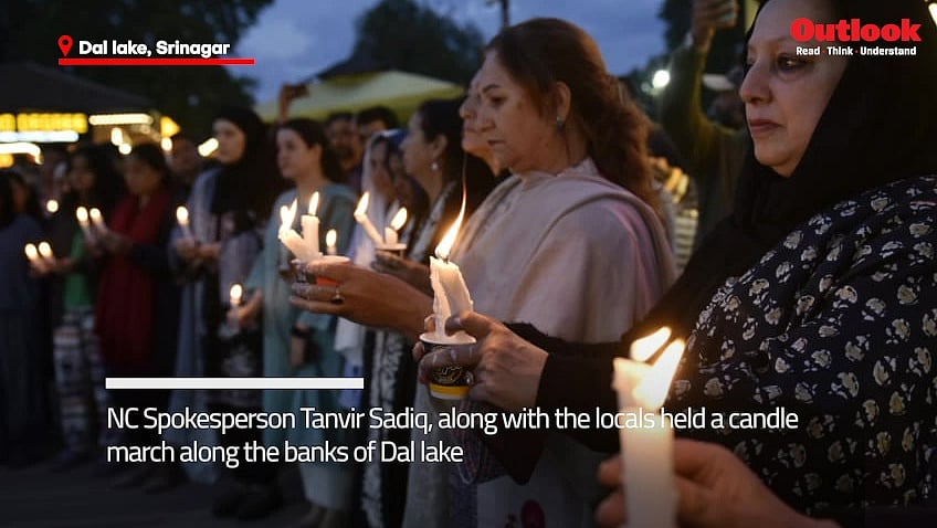 WATCH | Candle March Held in Kashmir At Dal Lake After Pahalgam Attack
