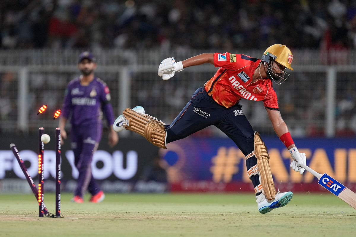 (AP Photo/Bikas Das)


 : Punjab Kings' captain Shreyas Iyer successfully completes a run during the Indian Premier League cricket match between Kolkata Knight Riders and Punjab Kings at Eden Gardens in Kolkata in Kolkata , India, Saturday, April 26, 2025. 