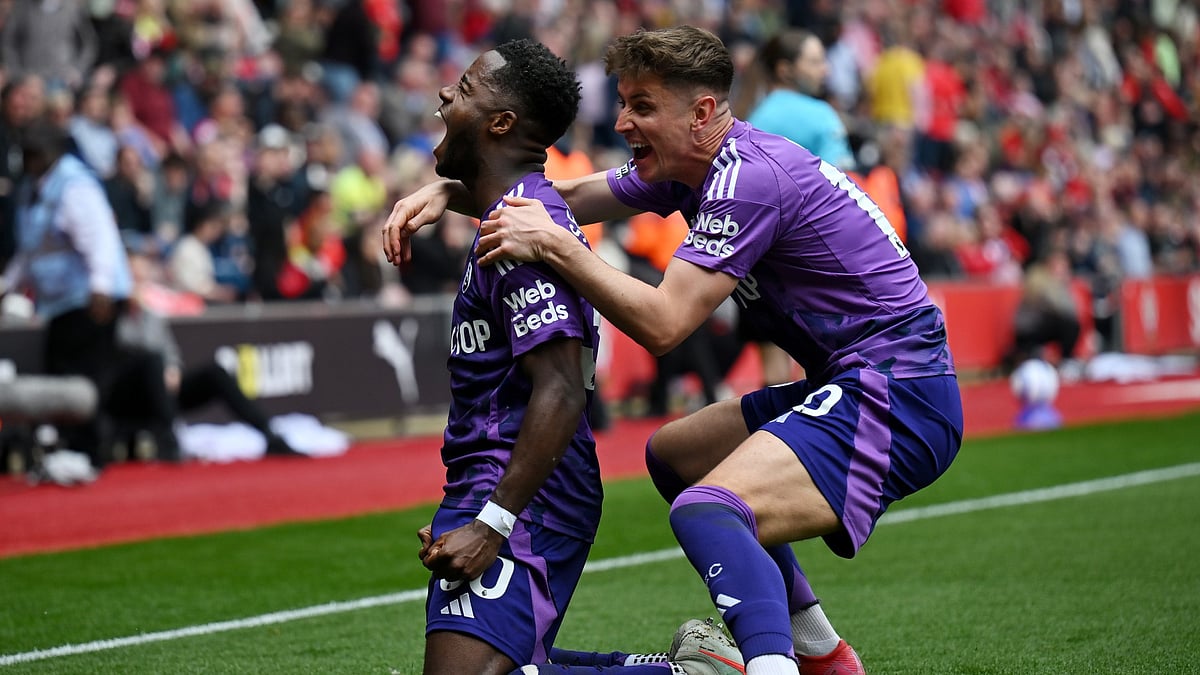Fulham beat Southampton 2-1 - null