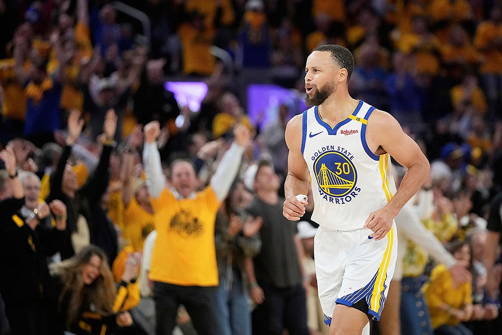 | Photo: AP/Jeff Chiu : NBA: Golden State Warriors vs Houston Rockets