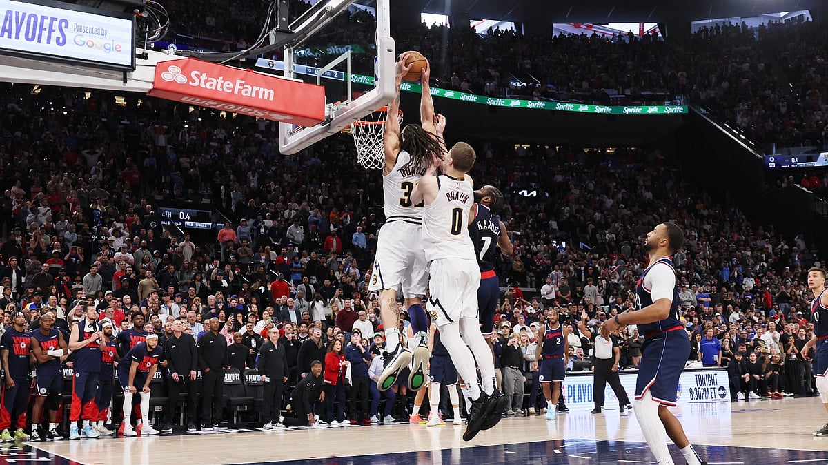 Denver Nuggets forward Aaron Gordon (32) dunks the final basket to beat the Clippers. LA Clippers hosted the Denver Nuggets of game 3 of the first round playoffs at the Intuit Dome in Inglewood Saturday, April 26, 2025.