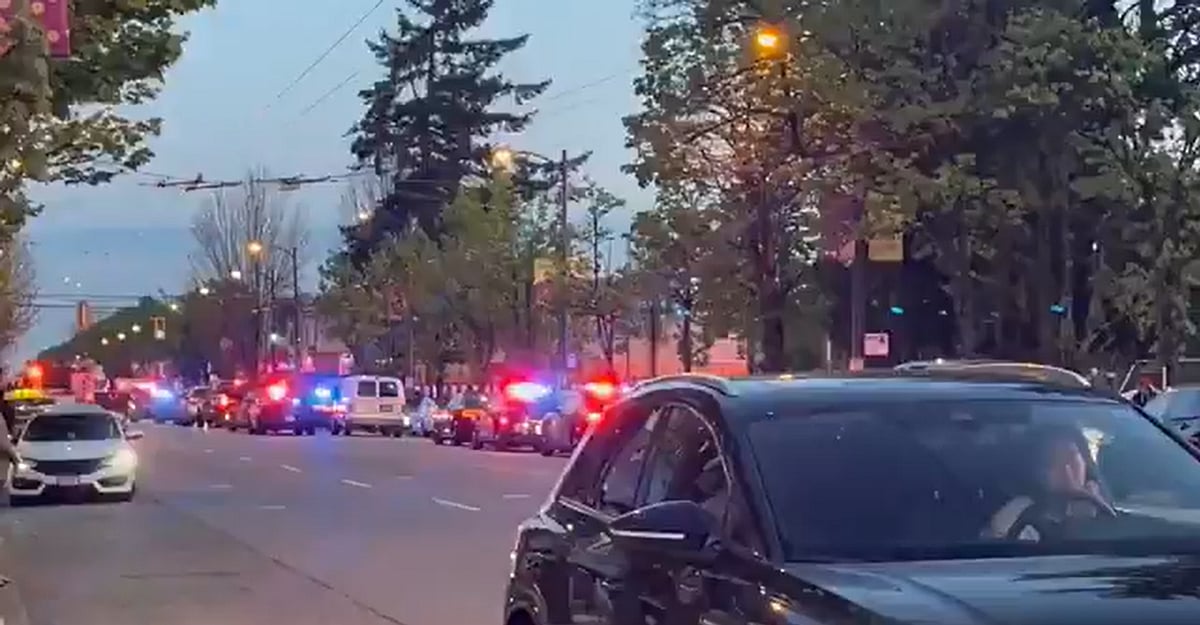 | Photo: X : Several Killed After Car Rams Into Crowd In Vancouver