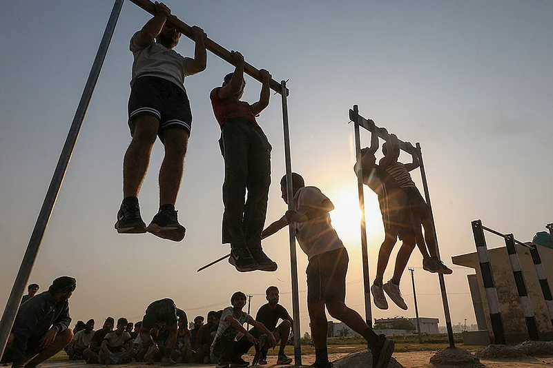 Aspiring youths prepare for armed forces