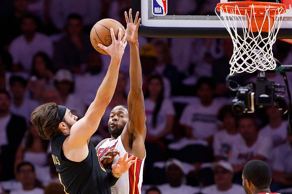 NBA basketball 2024-25 Playoffs Cleveland Cavaliers vs Miami Heat: Max Strus
