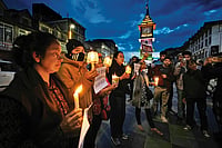 Pahalgam Terror Attack: The Nation Should Stand in Solidarity With Kashmiris | Photo: AP : In Solidarity: People gather for a candle march in Srinagar