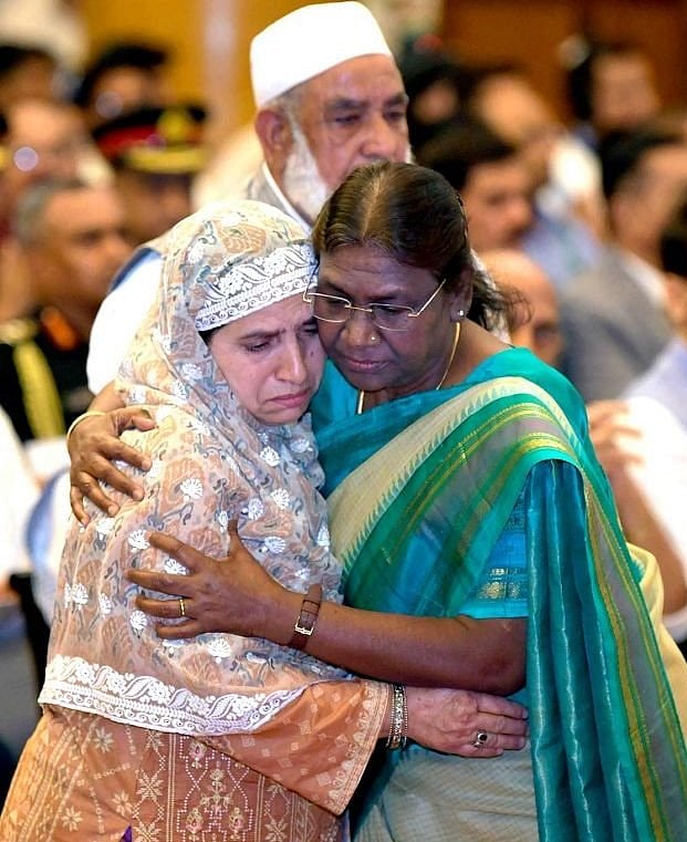 | Photo: X : Mother Of Shauraya Chakra Winner Among 60 Pakistani Deportees 