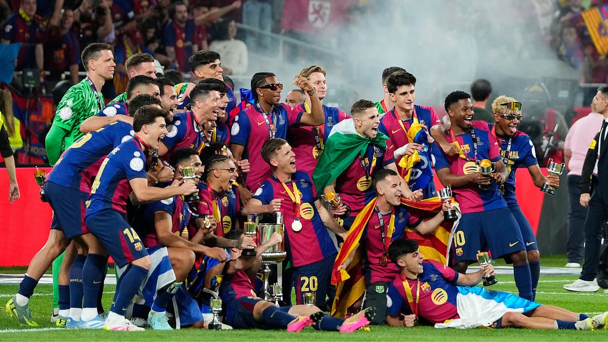 Barcelona celebrate their Copa del Rey victory - null